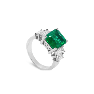 Emerald Majesty Ring